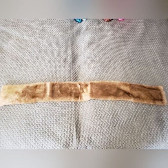 Westbound Faux Fur Scarf - Picture 4 of 6